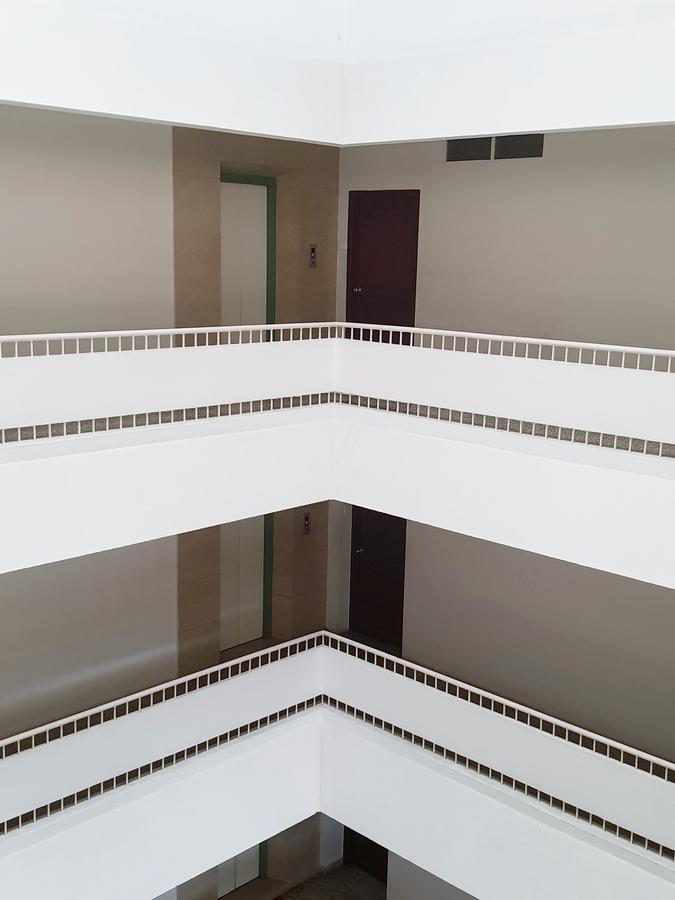 Keerthi Hotell Thiruvananthapuram Exteriör bild